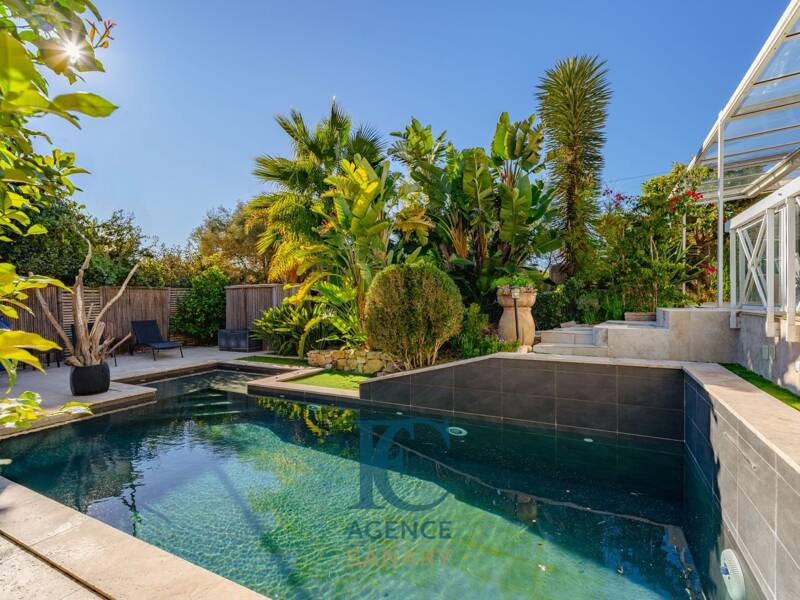 Maison à vendre, 161m², SANARY SUR MER