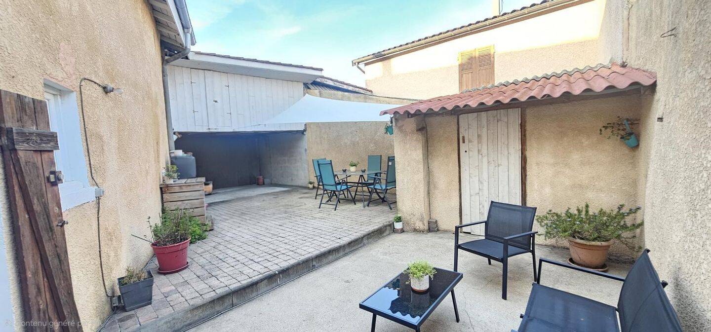 Maison à vendre, 106m², SAINT GENIS LES OLLIERES