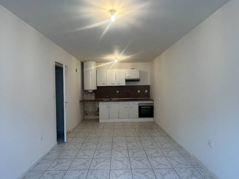 Maison à louer, 37m², LIVRON SUR DROME