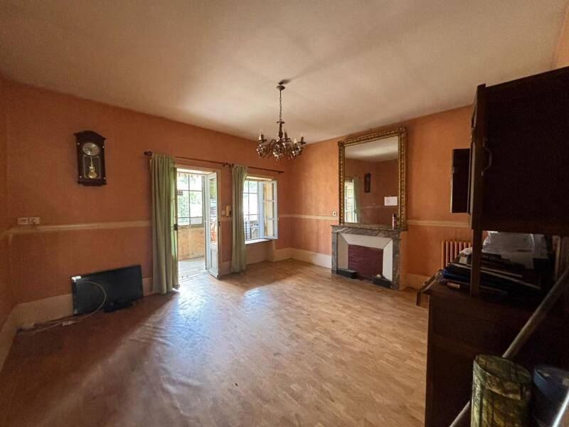 Maison à vendre, 190m², BAGE LE CHATEL