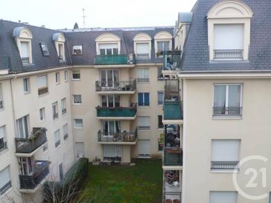 Appartement à louer 850 € 1 pièce 24,2 m² 4ème étage St Cloud 92210