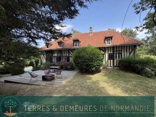 Maison à vendre 534 000 € 6 pièces 5 chambres 202 m² 5 529 m² de terrain Centre Ville Est Lisieux 14100