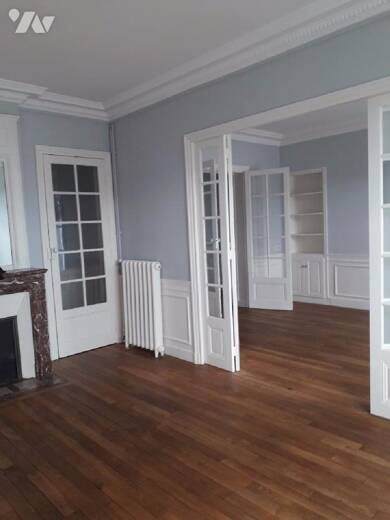 Appartement à louer 1 318 € 4 pièces 2 chambres 105,4 m² 3ème étage Compiegne 60200