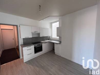 Appartement à louer 700 € 4 pièces 3 chambres 76 m² Étage 2/3 Centre Ville Saint-Dié-des-Vosges 88100