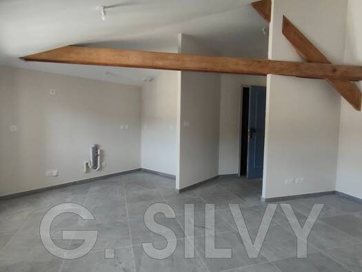 Appartement à louer 620 € 2 pièces 1 chambre 39,2 m² Étage 4/4 Orange 84100