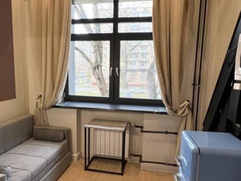 Maison à louer, 16m², PARIS 17E