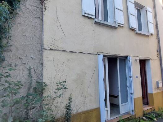 Maison à vendre 39 000 € 5 pièces 3 chambres 80 m² 6 m² de terrain Pontaumur 63380