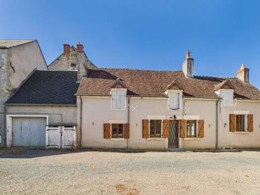 Maison à vendre 59 000 € 3 pièces 2 chambres 61,35 m² 373 m² de terrain Mesves-sur-Loire 58400
