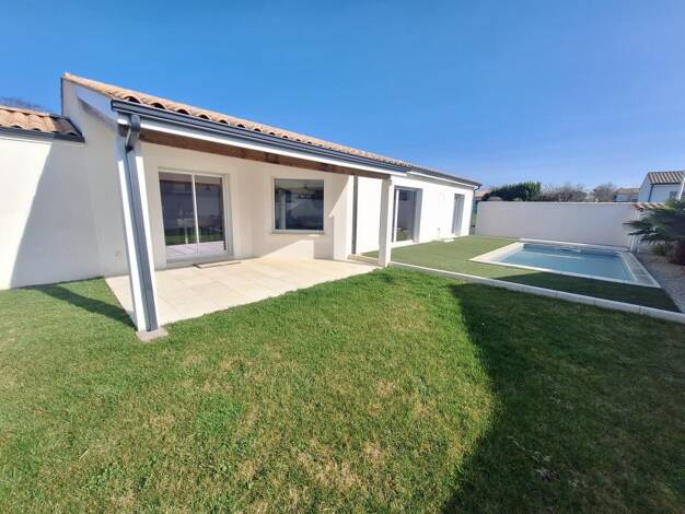 Maison à vendre 435 750 € 4 pièces 3 chambres 123,1 m² 466 m² de terrain Semussac 17120