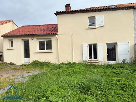 Maison à vendre 163 500 € 4 pièces 3 chambres 90,5 m² 1 547 m² de terrain Chantonnay 85110