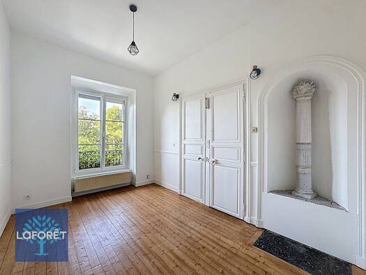 Appartement à louer 780 € 3 pièces 1 chambre 50 m² Étage 1/2 Rive Droite-Apport Paris Gare Corbeil-Essonnes 91100