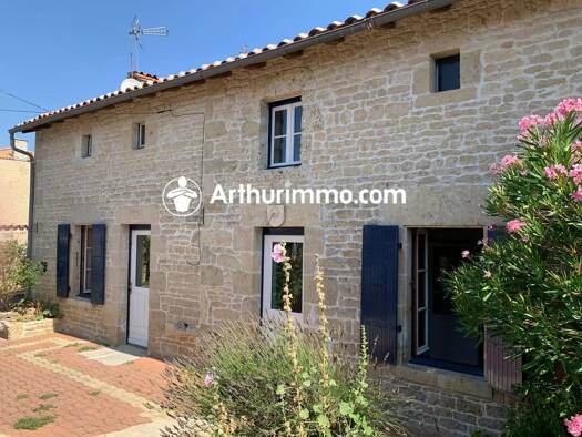 Maison à vendre 184 625 € 6 pièces 4 chambres 178 m² 750 m² de terrain Aulnay 17470