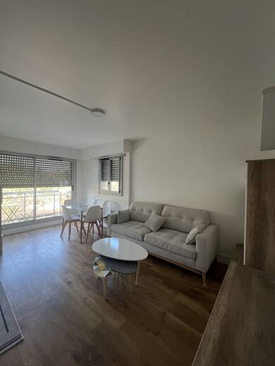 Appartement à louer - Neuf 950 € 2 pièces 1 chambre 31,4 m² 3ème étage Emile Zola Les Pavillons-sous-Bois 93320