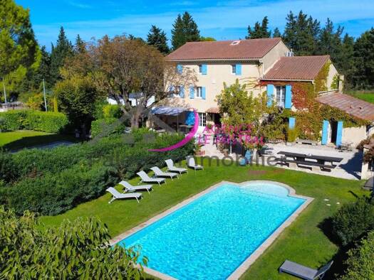 Mas à vendre 850 000 € 8 pièces 6 chambres 335 m² 2 864 m² de terrain Sud Ouest Monteux 84170