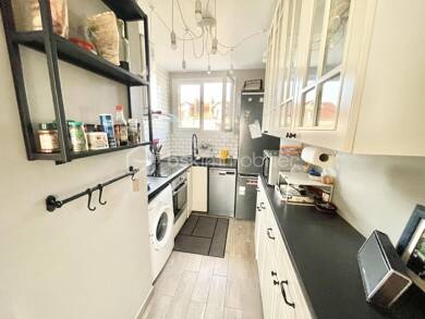 Appartement à vendre 219 000 € 3 pièces 2 chambres 65 m² Dernier étage, Étage 3/3 Ouest Sud Thorigny-sur-Marne 77400