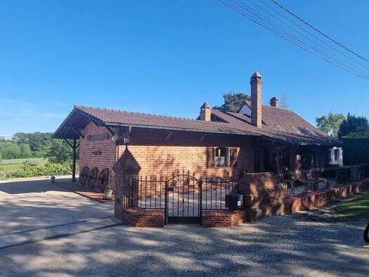 Maison à vendre 318 000 € 5 pièces 3 chambres 126 m² 2 116 m² de terrain Sagy 71580