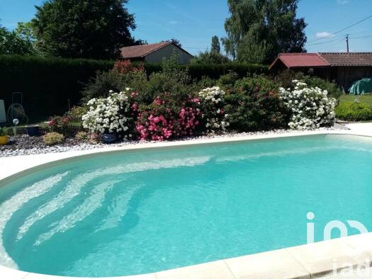 Maison à vendre 349 205 € 5 pièces 3 chambres 136 m² 2 205 m² de terrain Montignac 24290