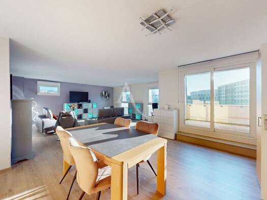 Appartement à vendre 217 000 € 3 pièces 2 chambres 113 m² Étage 3/3 Centre Ville-Isambard Évreux 27000