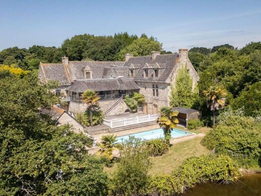 Maison à vendre 1 573 840 € 6 pièces 1 chambre 500 m² 44 171 m² de terrain Ploemeur 56270