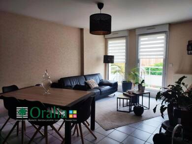 Appartement à louer 860 € 3 pièces 2 chambres 64 m² Étage 1/2 Carrieres Bacquin Dijon 21000