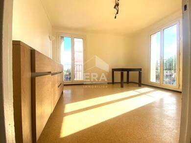 Appartement à vendre 55 000 € 2 pièces 1 chambre 39 m² Étage 2/5 La Calade Marseille 13015
