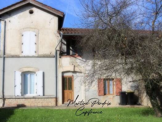 Maison à vendre 360 000 € 7 pièces 5 chambres 210 m² 10 500 m² de terrain Cormoz 01560