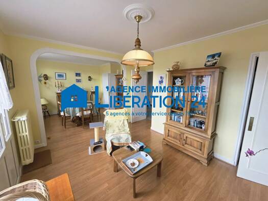 Appartement à vendre 110 000 € 3 pièces 2 chambres 78 m² 4ème étage Centre Ville-Chavanne-Hypercentre Saint-Chamond 42400