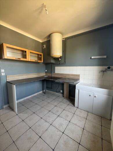 Appartement à louer 665 € 2 pièces 1 chambre 40,5 m² RDC/1 Est Craponne 69290