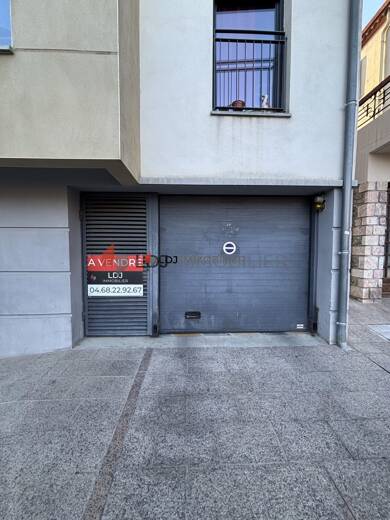 Garage/Stationnement à vendre 16 000 € 16 m² Est Prades 66500