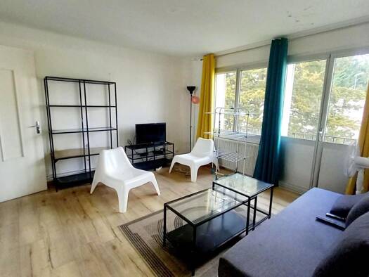 Appartement à vendre 119 000 € 4 pièces 3 chambres 63 m² Étage 2/4 Village-Haut de Penoy-Les Cheminots Vandœuvre-lès-Nancy 54500
