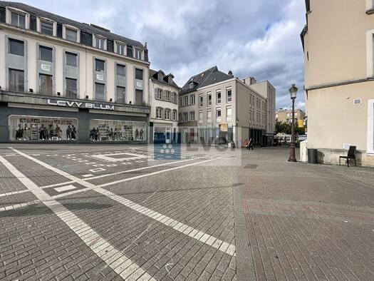 Espace bureau à vendre 468 000 € 392 m² de bureaux Centre Ville-Felsberg Saint-Avold 57500