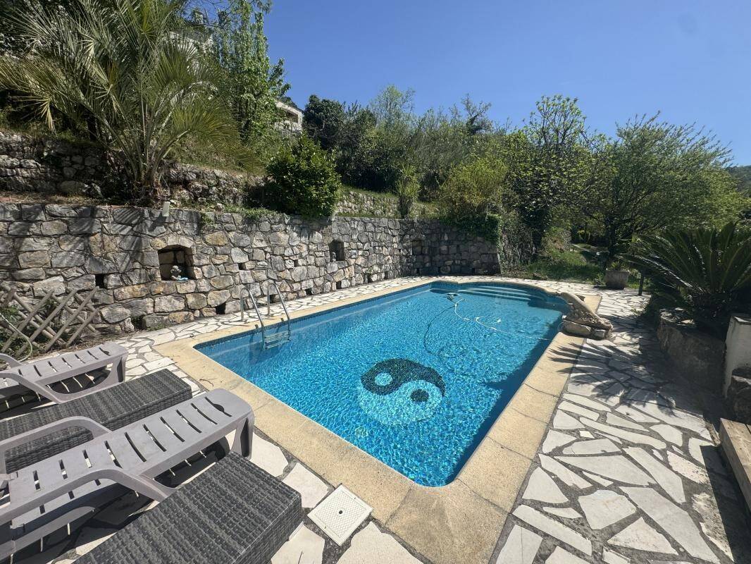 Maison à vendre, 189m², TOURRETTES SUR LOUP