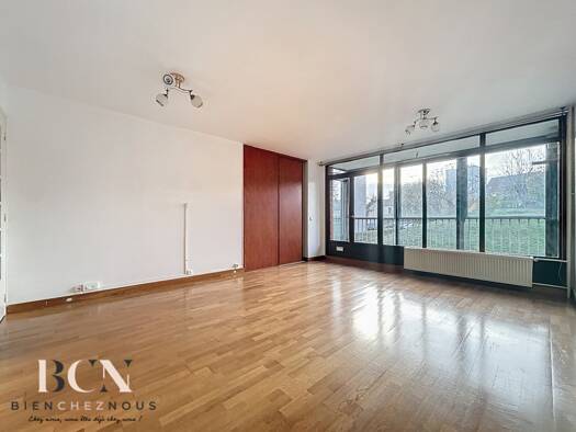 Appartement à louer 1 149 € 3 pièces 2 chambres 77,5 m² RDC/3 Garges-lès-Gonesse 95140