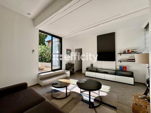 Maison à vendre 650 000 € 4 pièces 2 chambres 89 m² 400 m² de terrain Beaucours-La Gorguette-La Morvenede Sanary-sur-Mer 83110