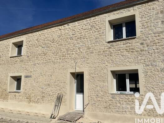 Maison à vendre 229 500 € 4 pièces 3 chambres 125 m² 320 m² de terrain Chenou 77570