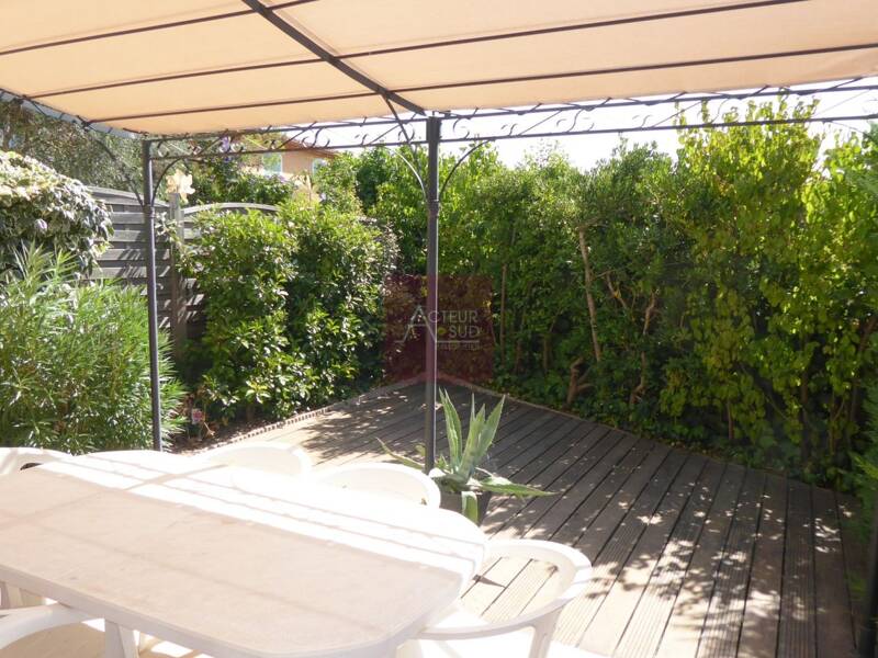 Maison à louer, 96m², SAINT CLEMENT DE RIVIERE