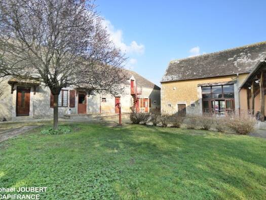 Hôtel à vendre Fonds de commerce 368 000 € 8 pièces 450 m² d'espace de restauration Rouperroux-le-Coquet 72110