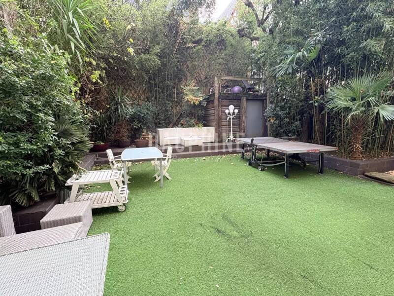 Maison à louer, 223m², PARIS 17E