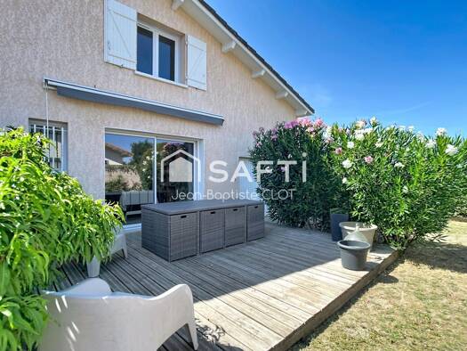Maison à vendre 272 000 € 4 pièces 3 chambres 110 m² 344 m² de terrain Exterieur Langon 33210