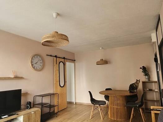 Appartement à louer 695 € 2 pièces 1 chambre 46,1 m² Étage 4/8 Laennec Chalon-sur-Saône 71100