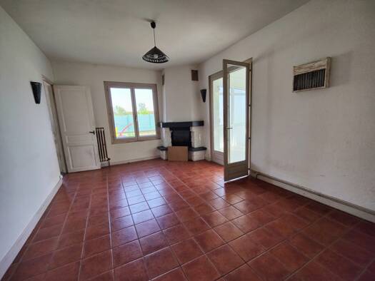 Maison à vendre 189 000 € 3 pièces 2 chambres 60 m² 526 m² de terrain Faremoutiers 77515