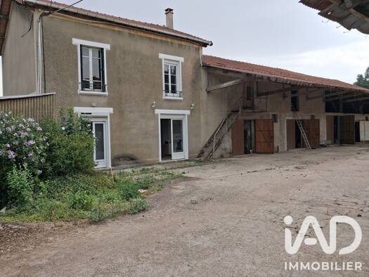 Maison à vendre 280 000 € 2 pièces 5 chambres 130 m² 19 889 m² de terrain Sablonnières 77510