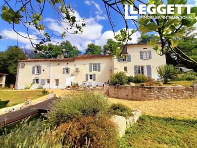 Maison à vendre 360 000 € 8 pièces 5 chambres 240,4 m² 2 696 m² de terrain Verteillac 24320