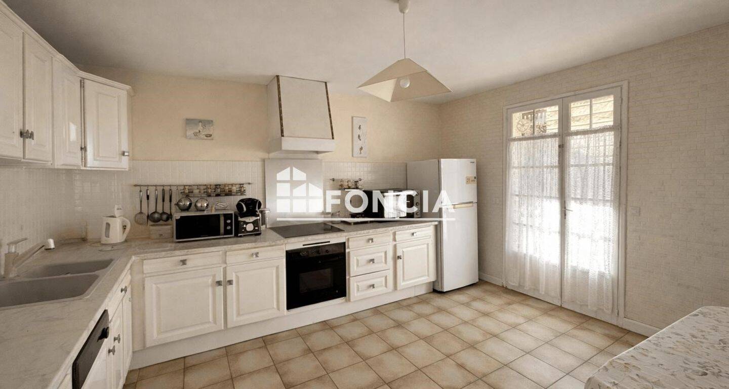 Maison à vendre, 120m², SAINTE ANASTASIE