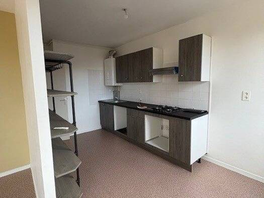 Appartement à louer 460 € 2 pièces 1 chambre 54 m² Étage 2/1 Thizy-les-Bourgs 69240