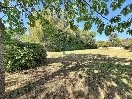 Maison à vendre 522 500 € 6 pièces 6 chambres 134,97 m² 1 200 m² de terrain Le Village Élancourt 78990