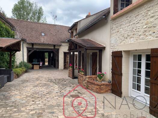 Maison à vendre 206 000 € 7 pièces 4 chambres 190 m² 1 987 m² de terrain Puiseaux 45390