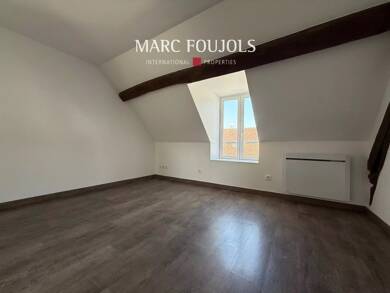Appartement à louer 680 € 2 pièces 1 chambre 23,1 m² Dernier étage, Étage 2/2 Chantilly 60500
