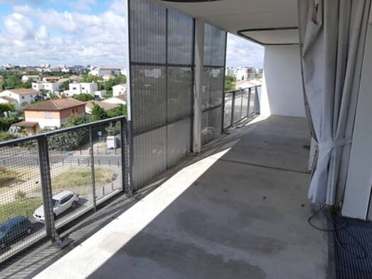 Appartement à louer 1 129 € 4 pièces 3 chambres 91,5 m² Étage 4/4 Croix-daurade Toulouse 31200