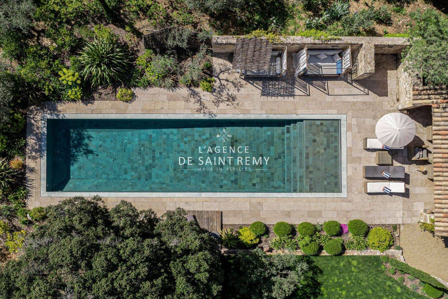 Maison à vendre, 300m², EYGALIERES